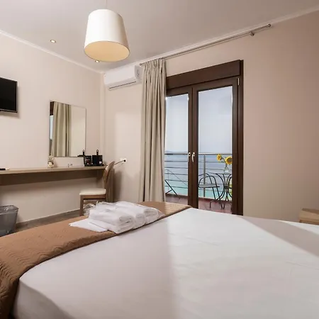 Sea View Apollo & In