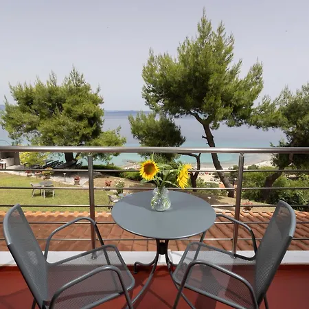 Sea View Apollo & In *