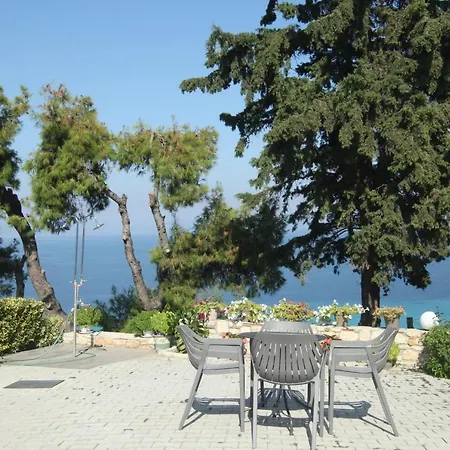 Sea View Apollo & In *