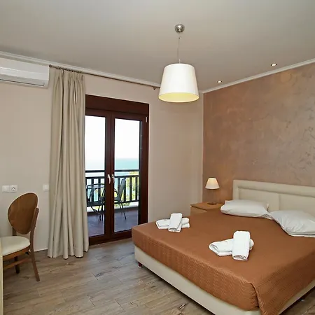 Sea View Apollo & In